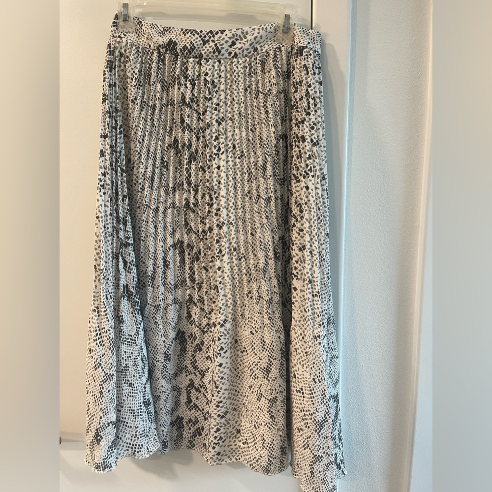 Midi Skirt !